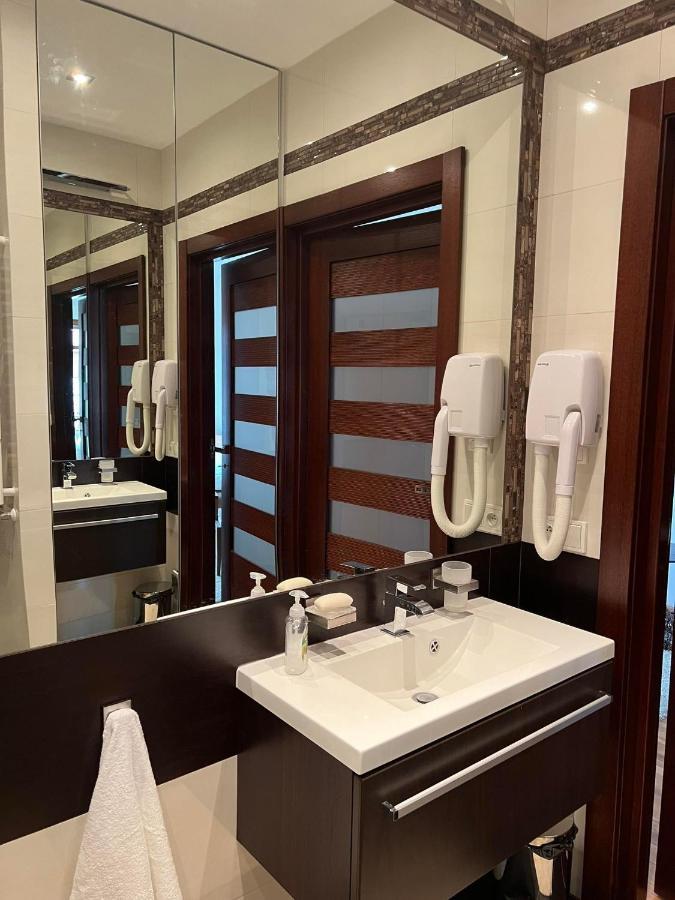 Neptun Park Apartament - 100 M Od Plazy Gdańsk Buitenkant foto
